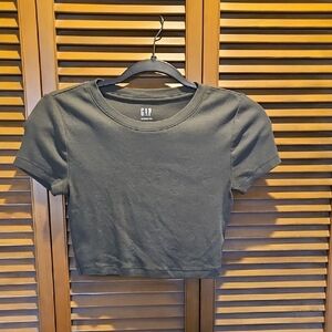 GAP Olive Short Sleeve Cropped Tee
